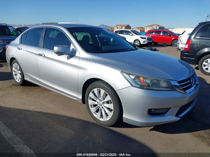 2015 HONDA ACCORD VIN: 1HGCR2F78FA012100