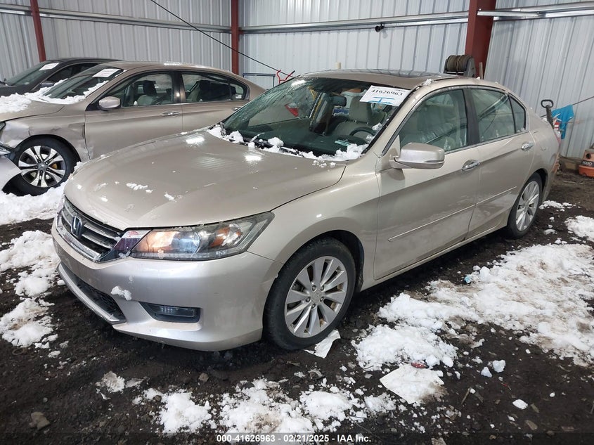 2014 HONDA ACCORD VIN: 1HGCR2F85EA118513