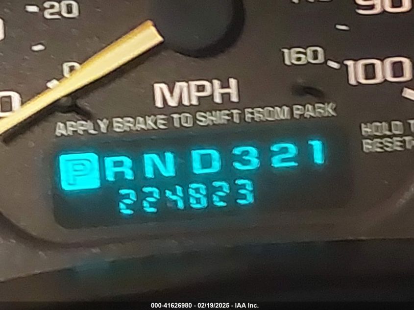 2000 GMC Sierra 1500 Sle VIN: 1GTEK19T0YZ211077 Lot: 41626980