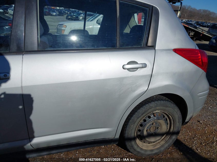 2007 NISSAN VERSA VIN: 3N1BC13E57L389795