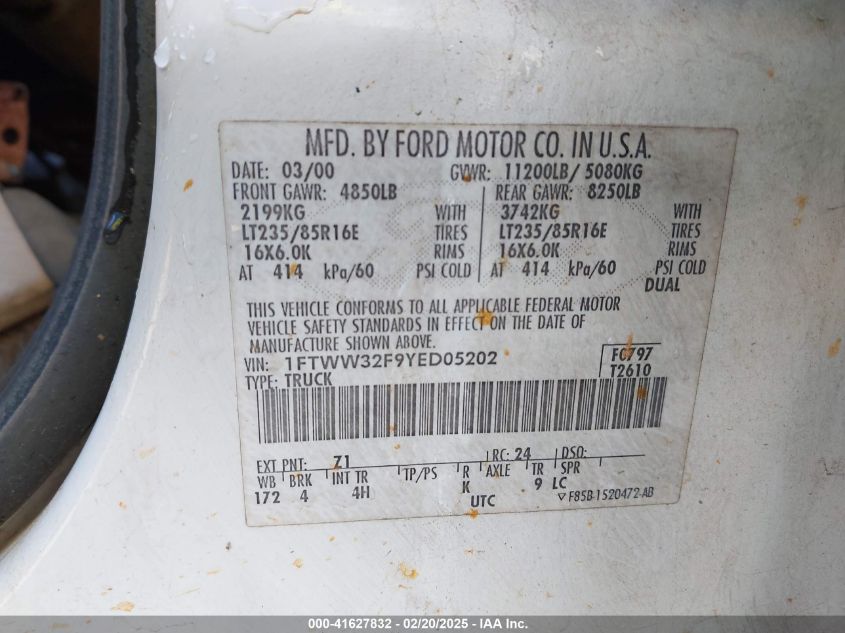 2000 Ford F-350 Lariat/Xl/Xlt VIN: 1FTWW32F9YED05202 Lot: 41627832