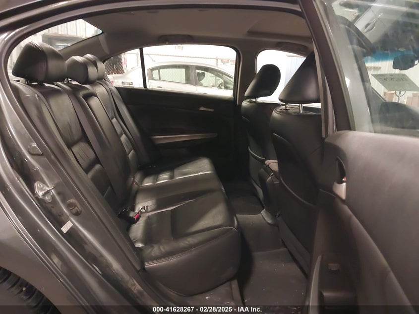 2009 HONDA ACCORD VIN: 1HGCP26839A131420