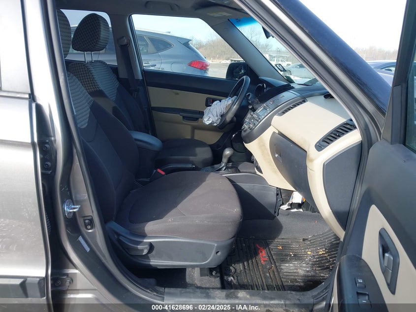 2011 KIA SOUL VIN: KNDJT2A24B7229248