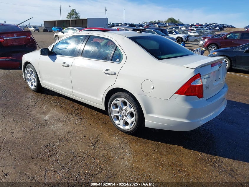 2011 FORD FUSION VIN: 3FAHP0HAXBR188031