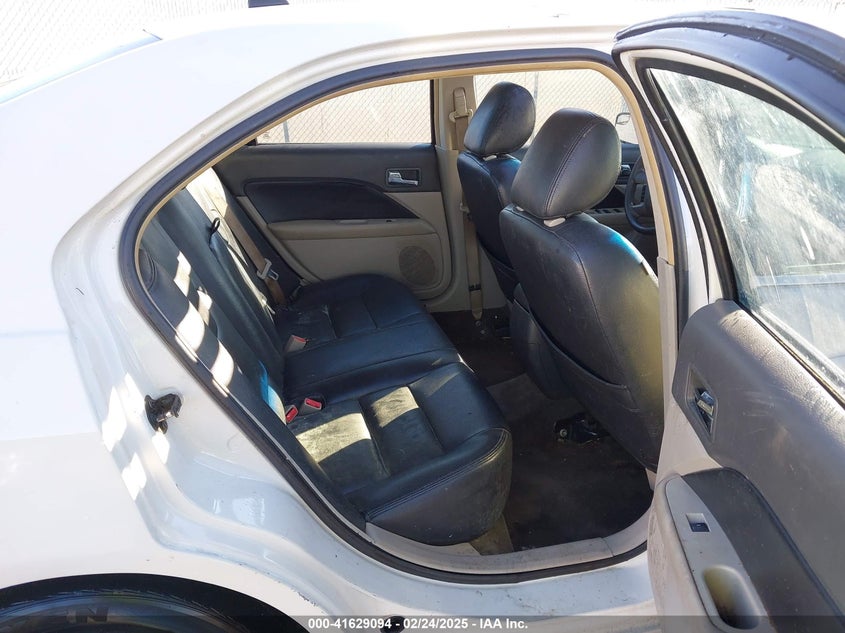 2011 FORD FUSION VIN: 3FAHP0HAXBR188031