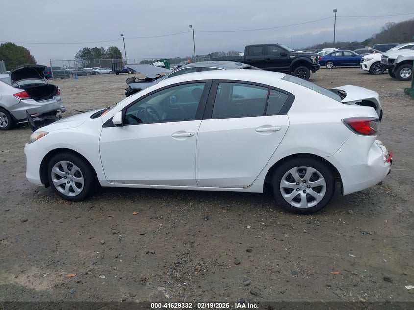 2013 MAZDA MAZDA3 I SV - JM1BL1TFXD1709766