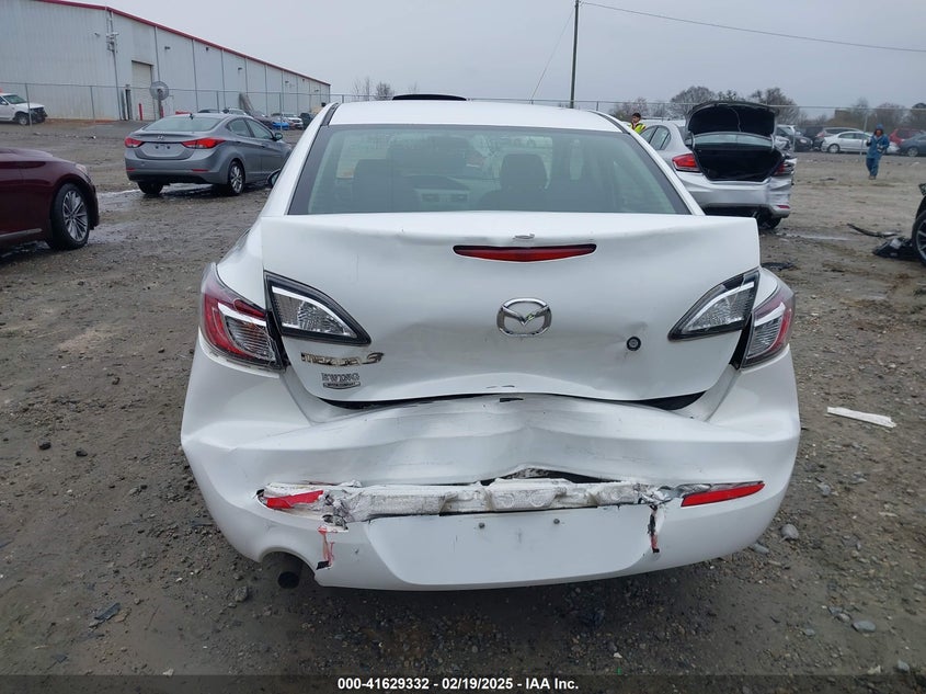 2013 MAZDA MAZDA3 I SV - JM1BL1TFXD1709766