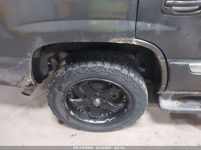 2005 GMC Yukon Slt VIN: 1GKEK13TX5J250573 Lot: 41629644