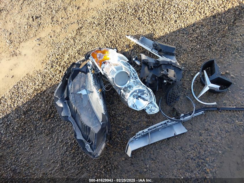 2011 Mercedes-Benz C 300 Luxury 4Matic/Sport 4Matic VIN: WDDGF8BB2BR173002 Lot: 41629943