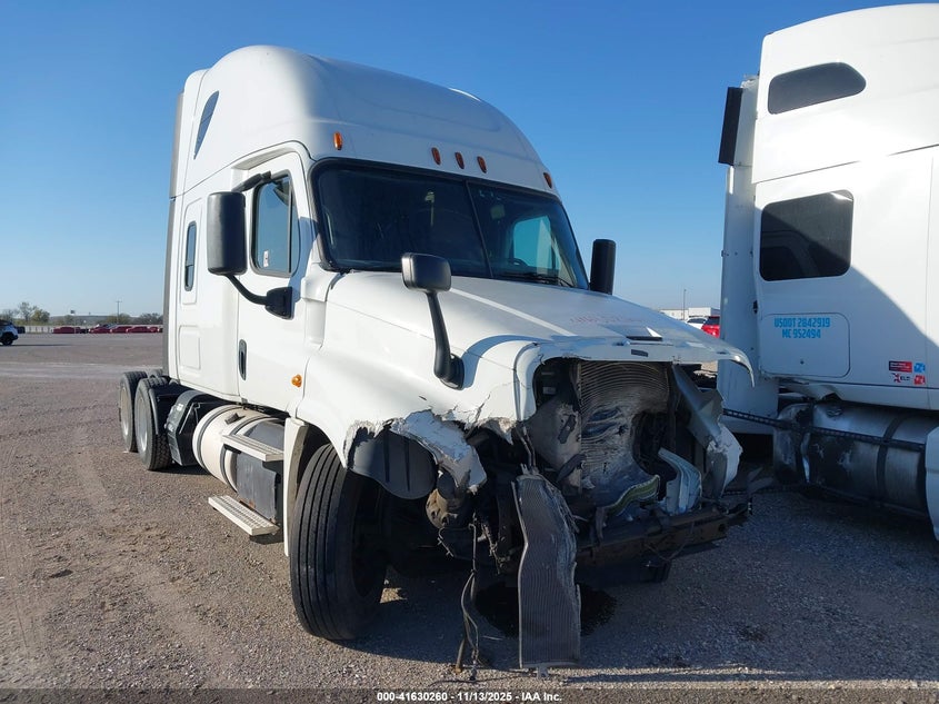 3AKJGLDR7JSJU9643 2018 Freightliner Cascadia 125 auction photo 1