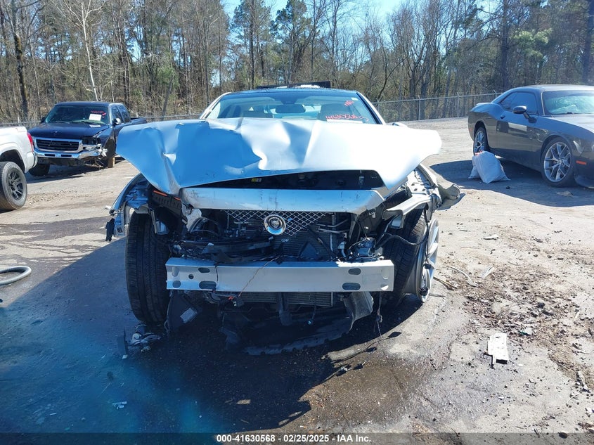 2013 JAGUAR XJ - SAJWA1C78D8V45104