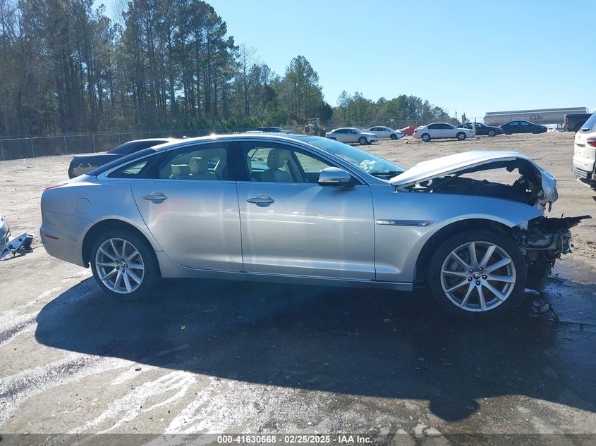 2013 JAGUAR XJ - SAJWA1C78D8V45104