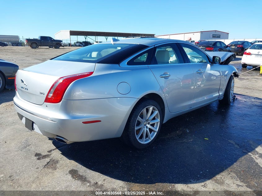 2013 JAGUAR XJ - SAJWA1C78D8V45104