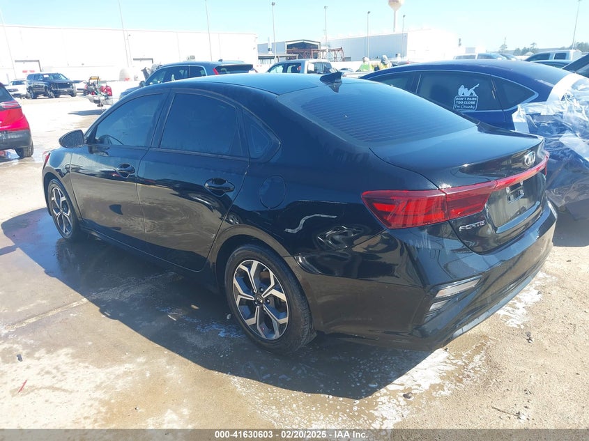 2021 KIA FORTE VIN: 3KPF24AD0ME267391