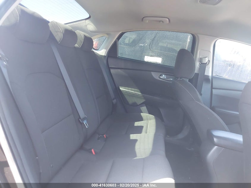 2021 KIA FORTE VIN: 3KPF24AD0ME267391