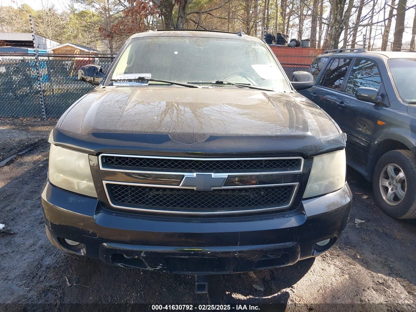 2010 CHEVROLET TAHOE VIN: 1GNUKBE04AR242259