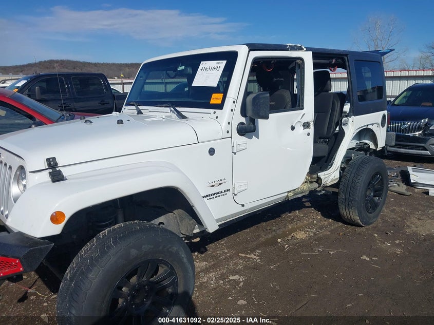 2017 JEEP WRANGLER UNLIMITED SAHARA 4X4 - 1C4BJWEG2HL552382