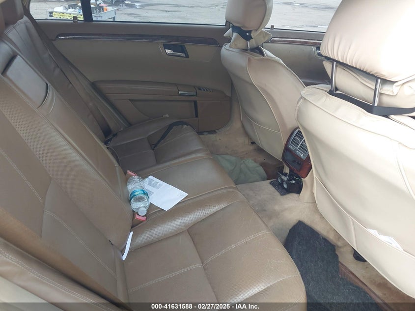 2007 MERCEDES-BENZ S 550 VIN: WDDNG71X17A079601