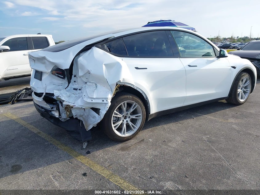 2023 Tesla Model Y Awd/Long Range Dual Motor All-Wheel Drive VIN: 7SAYGDEE3PA123054 Lot: 41631602