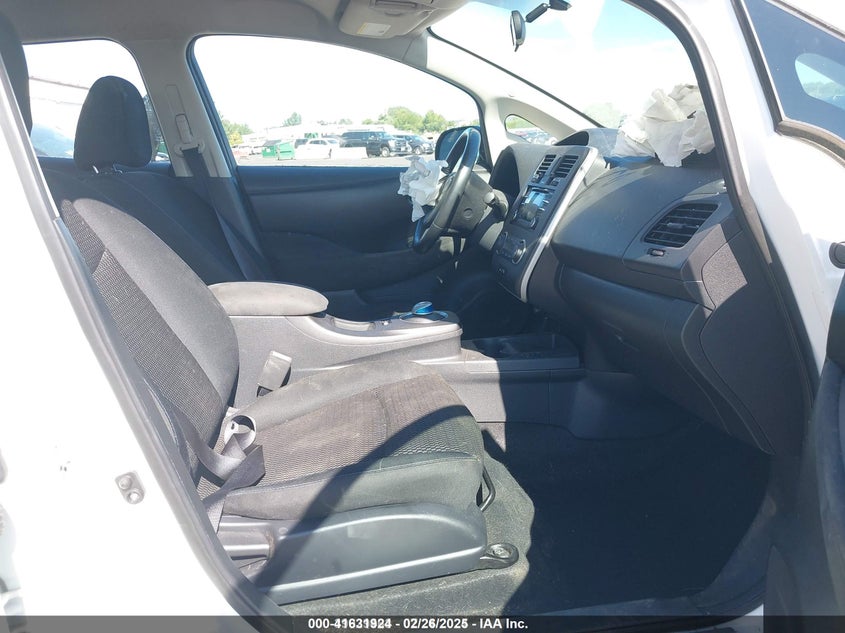 2015 NISSAN LEAF VIN: 1N4AZ0CP9FC323706