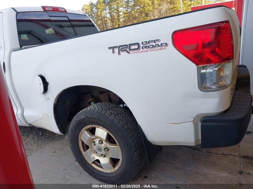 2007 TOYOTA TUNDRA VIN: 5TBBT54177S457632