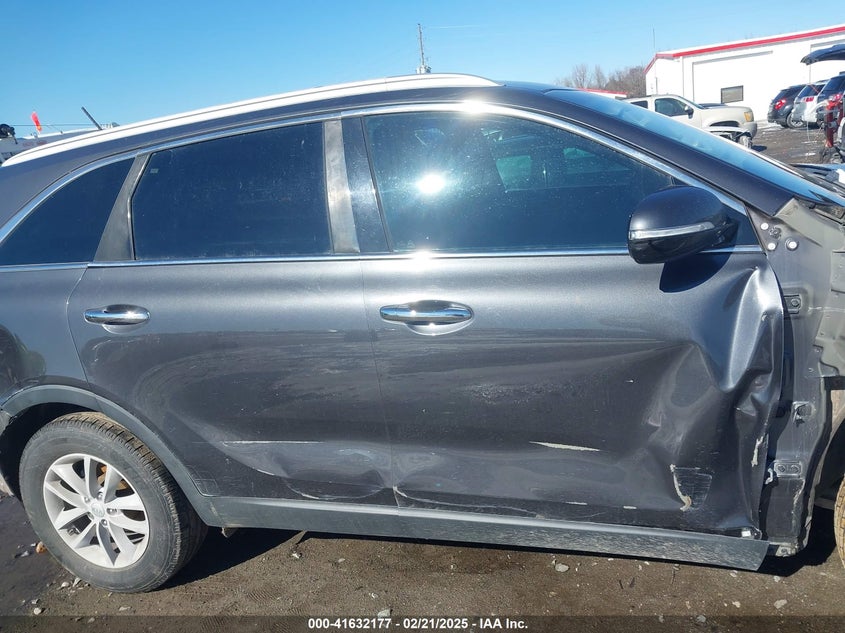 2016 Kia Sorento 2.4L Lx VIN: 5XYPG4A3XGG168713 Lot: 41632177