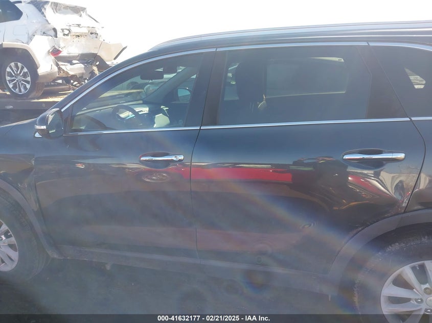 2016 Kia Sorento 2.4L Lx VIN: 5XYPG4A3XGG168713 Lot: 41632177