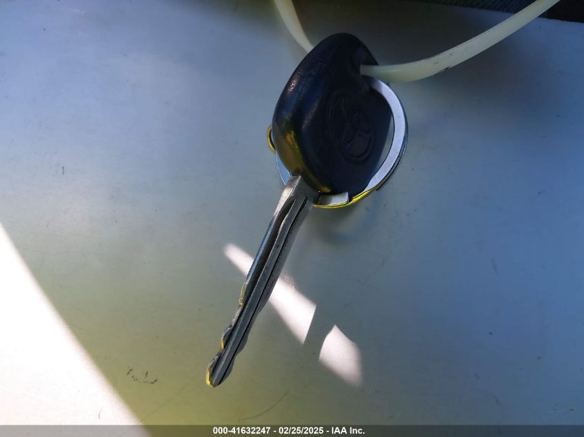 2005 Toyota Corolla Ce VIN: 1NXBR32E75Z380460 Lot: 41632247