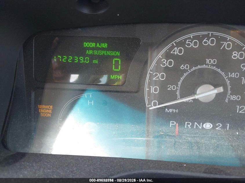 2004 Lincoln Town Car Ultimate VIN: 1LNHM83W14Y644745 Lot: 41632394