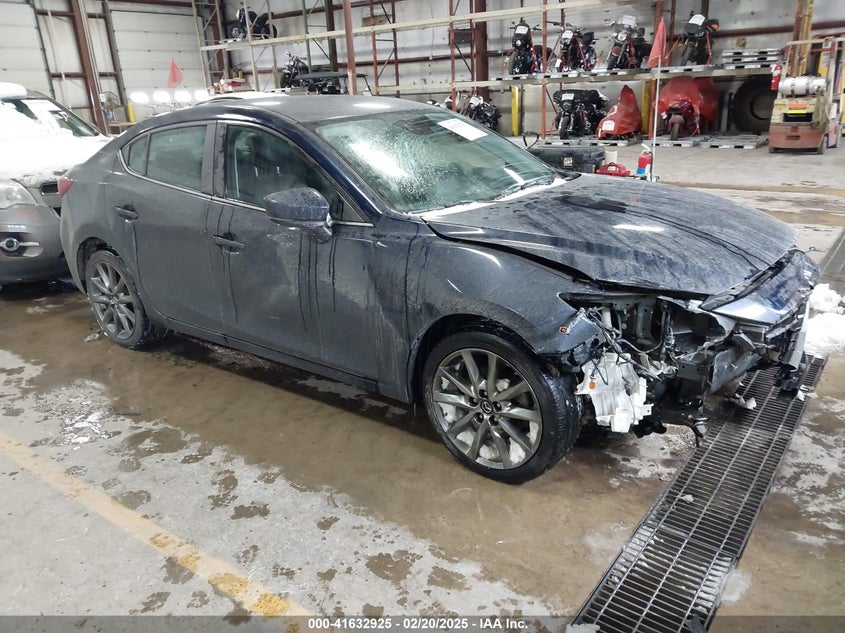 2018 MAZDA MAZDA3 TOURING - 3MZBN1V33JM160159