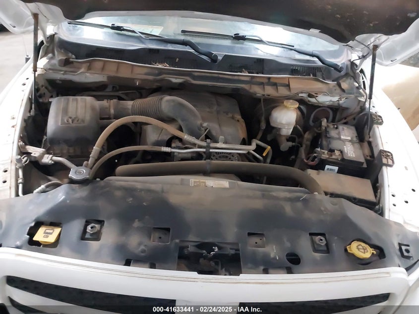 2019 Ram 1500 Classic Express 4X4 5'7 Box VIN: 1C6RR7KT1KS632100 Lot: 41633441