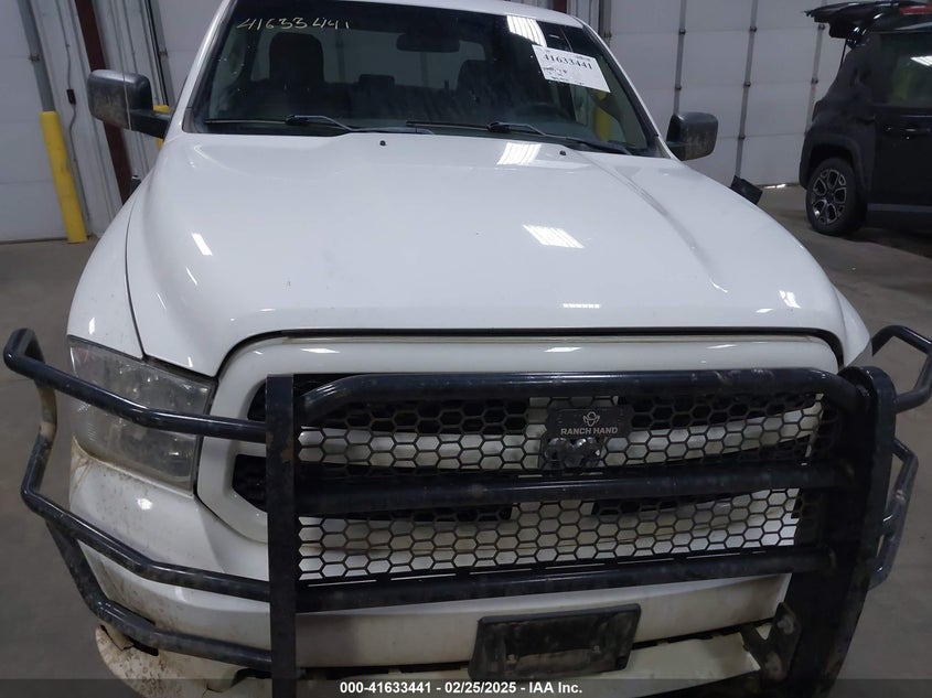 2019 Ram 1500 Classic Express 4X4 5'7 Box VIN: 1C6RR7KT1KS632100 Lot: 41633441