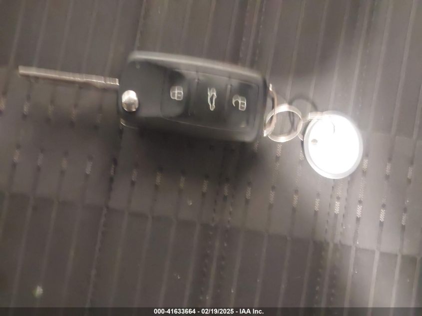 2012 Volkswagen Beetle 2.0T Turbo Launch Edition VIN: 3VWVA7AT4CM603293 Lot: 41633664