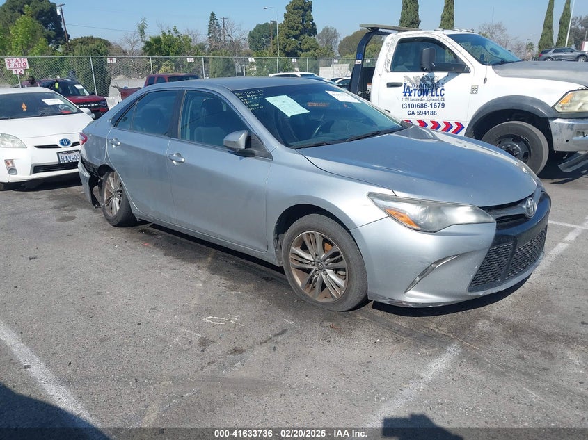 TOYOTA CAMRY SE 2017