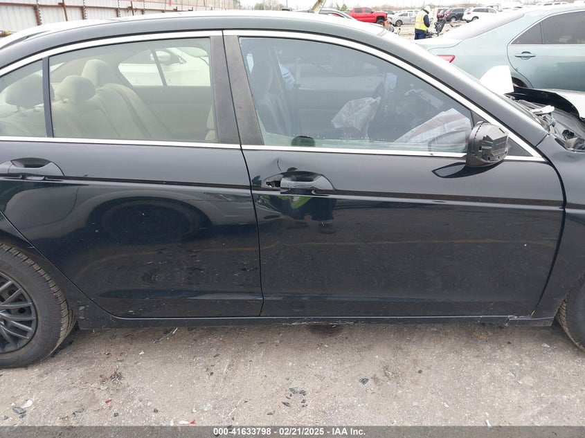 2010 HONDA ACCORD VIN: 1HGCP2F33AA082132