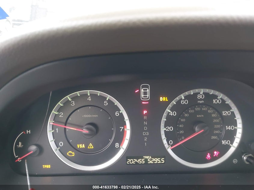 2010 HONDA ACCORD VIN: 1HGCP2F33AA082132