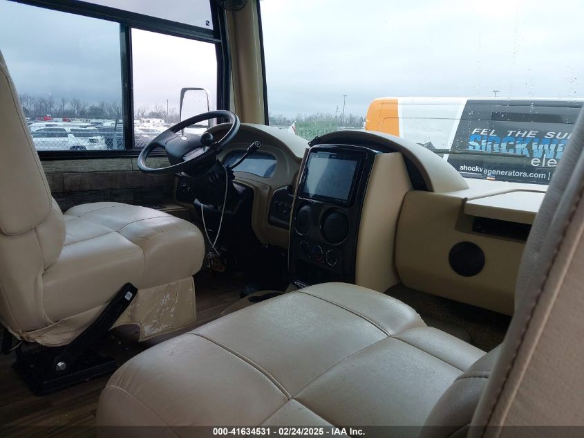 2017 Ford F53 - 1F66F5DY6H0A14084