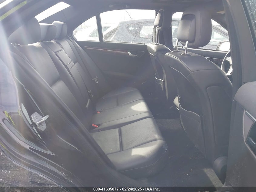 2010 MERCEDES-BENZ C 300 VIN: WDDGF8BB3AR116676