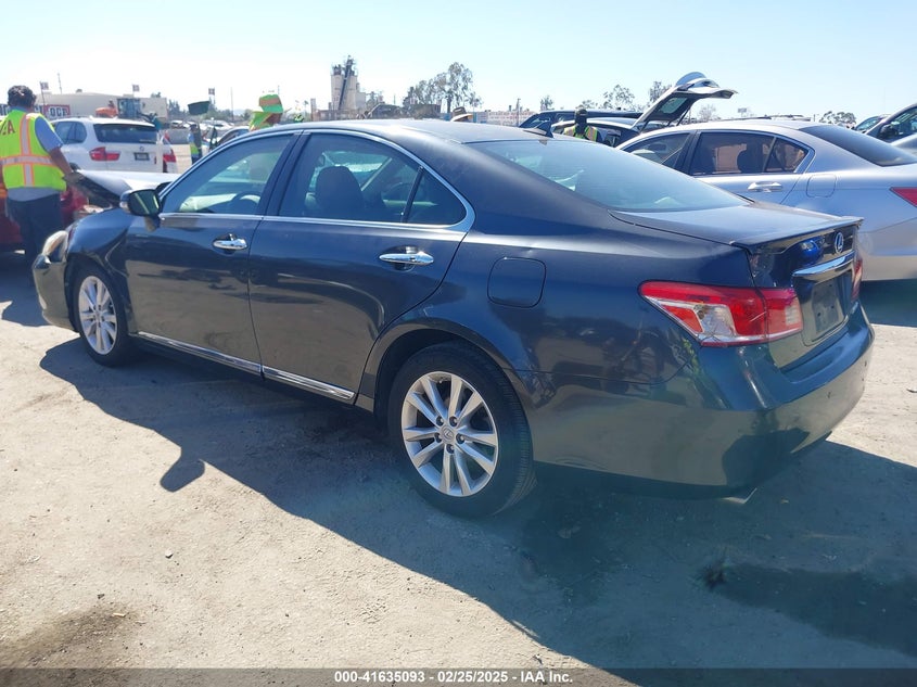2011 LEXUS ES VIN: JTHBK1EG4B2415164