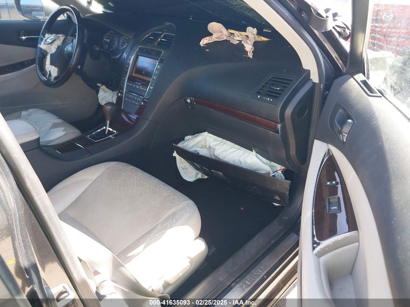 2011 LEXUS ES VIN: JTHBK1EG4B2415164