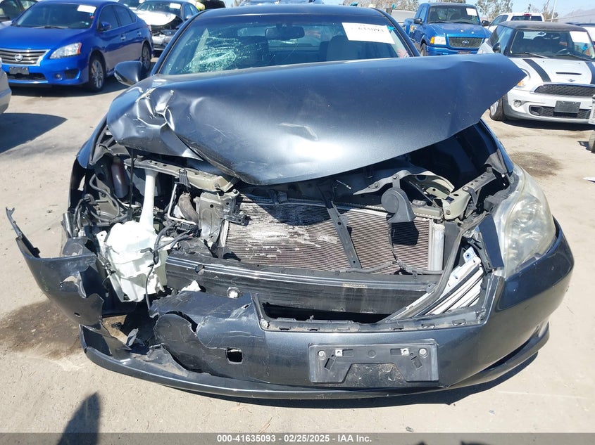 2011 LEXUS ES VIN: JTHBK1EG4B2415164