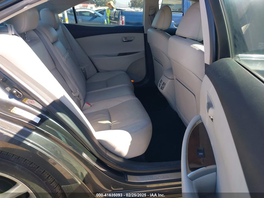 2011 LEXUS ES VIN: JTHBK1EG4B2415164