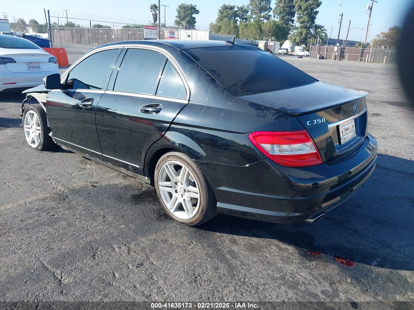 2009 MERCEDES-BENZ C VIN: WDDGF56XX9F212032