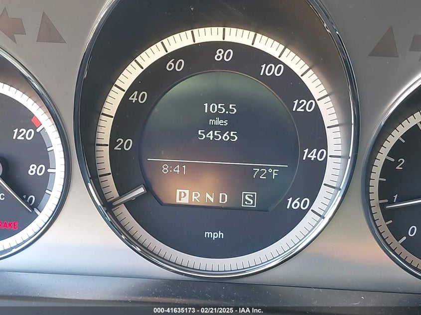 2009 MERCEDES-BENZ C VIN: WDDGF56XX9F212032