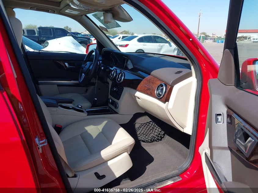 2013 MERCEDES-BENZ GLK 350 VIN: WDCGG8JB8DG029214