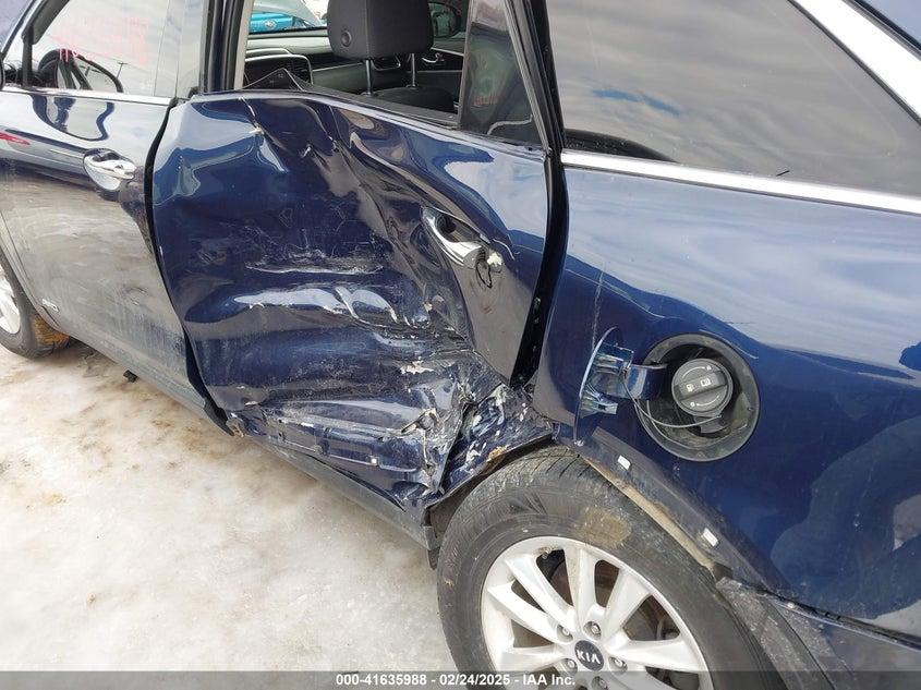 2019 Kia Sorento 2.4L Lx VIN: 5XYPGDA3XKG526806 Lot: 41635988