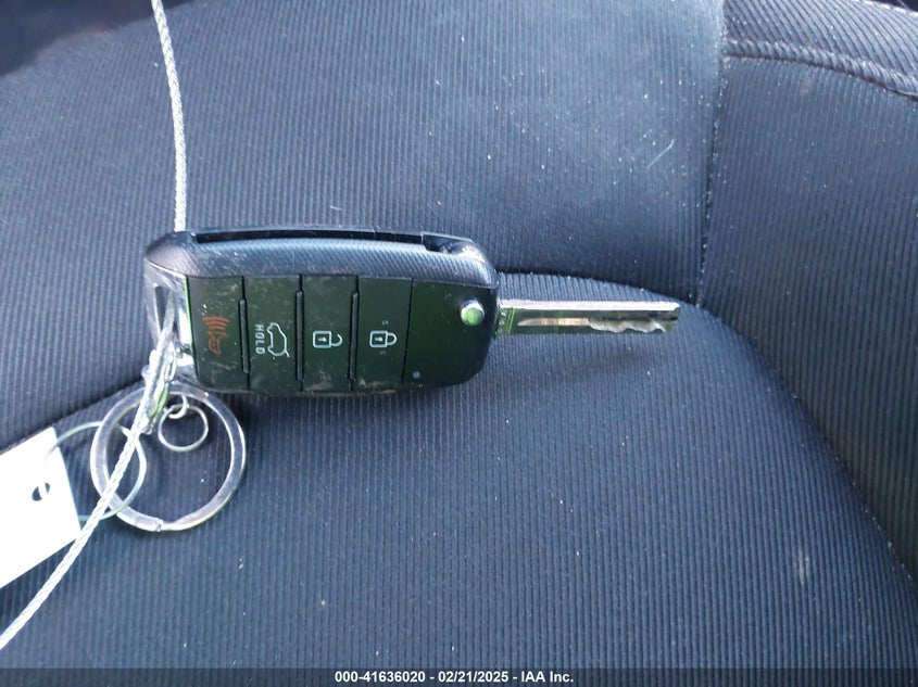 2015 KIA SOUL + - KNDJP3A50F7786345