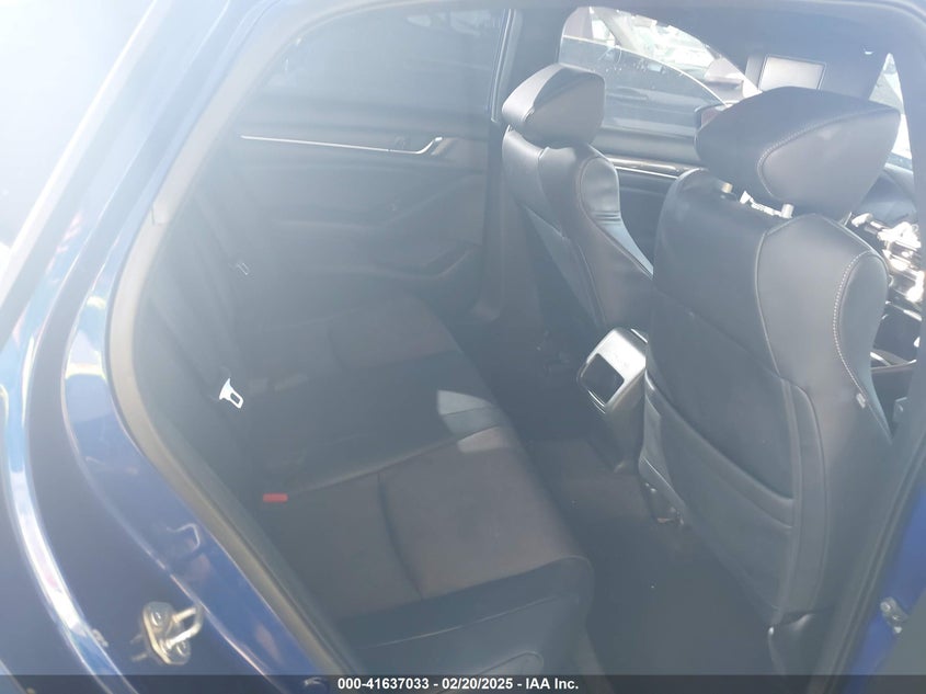 2018 HONDA ACCORD VIN: 1HGCV1F30JA125843