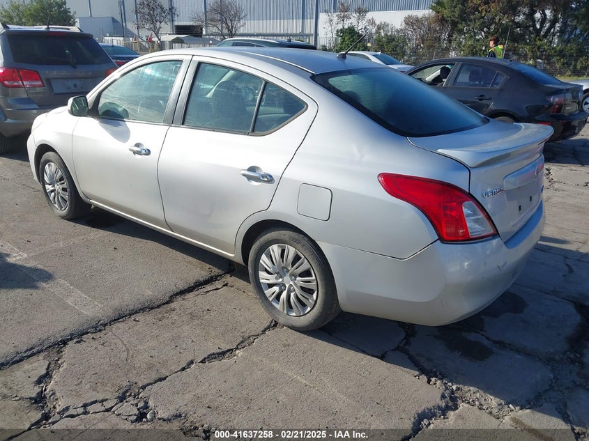 2013 NISSAN VERSA VIN: 3N1CN7AP0DL887744