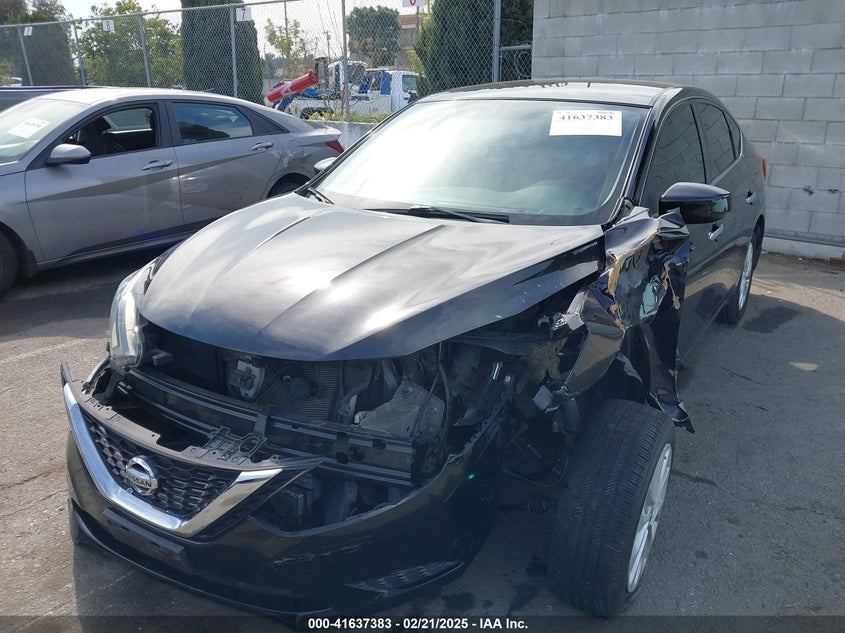 2018 NISSAN SENTRA VIN: 3N1AB7AP5JL632180